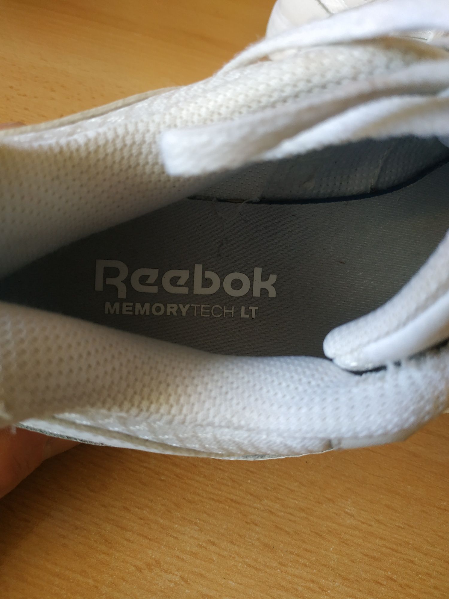 Buty skórzane Reebok rozmiar 38.