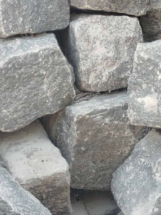 Брусчатка гранитная серая