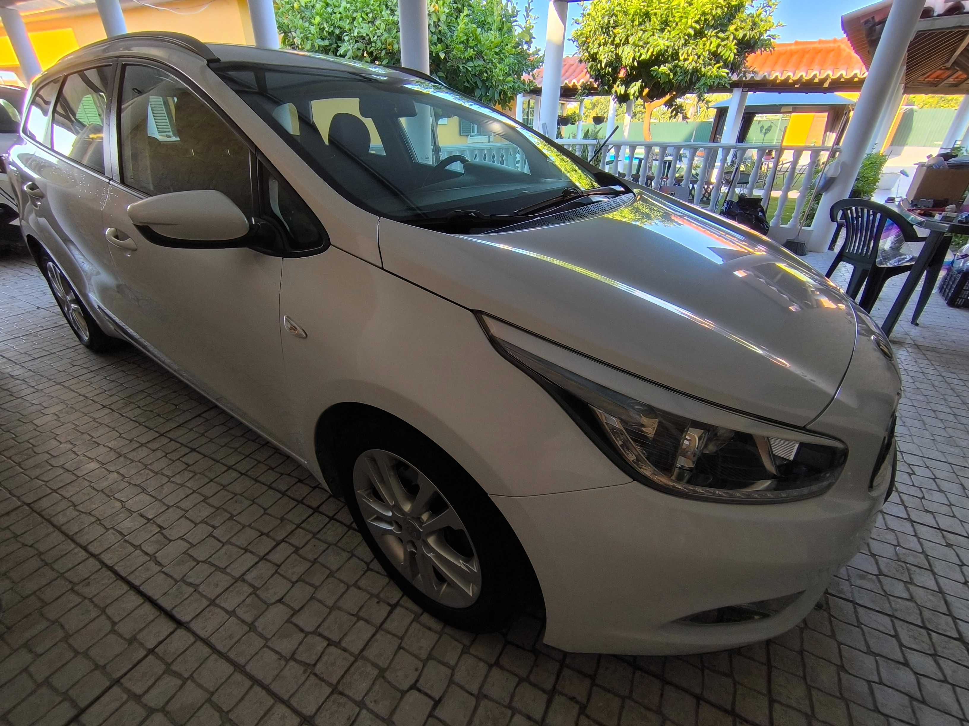 KIA CEED 1.6  IMPECAVEL edição more