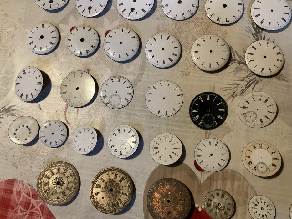 Lote de 42 mostadores para relogios