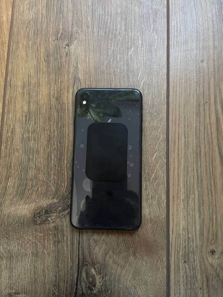 iPhone XS Max черный Neverlock