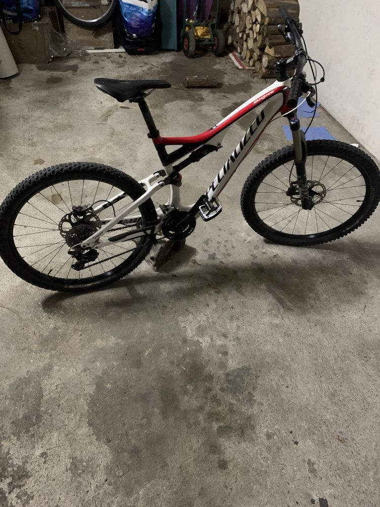 BTT bicicleta de montanha