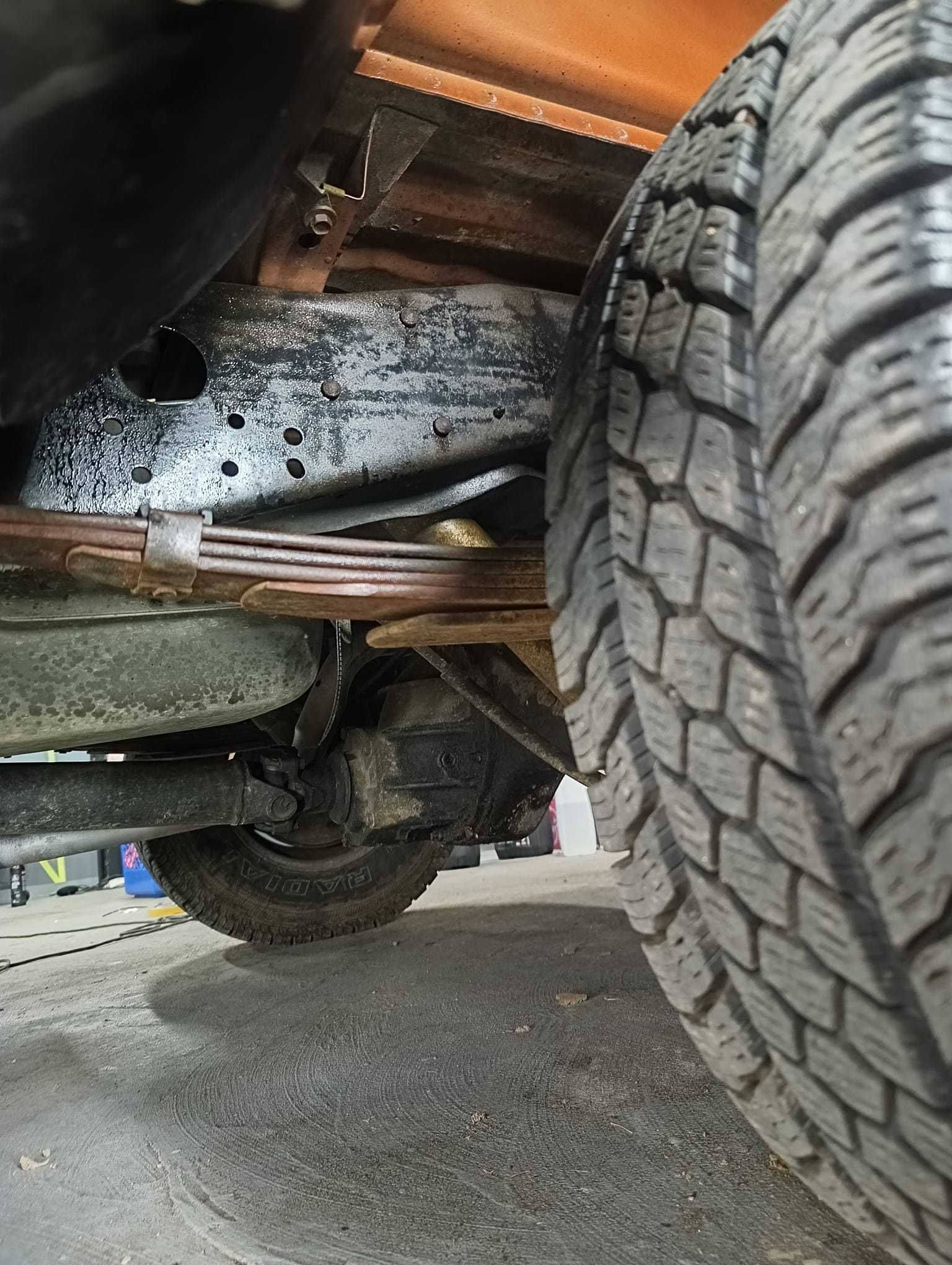 Ford F-150 rok 1980 Silnik-5.0. ZABYTEK