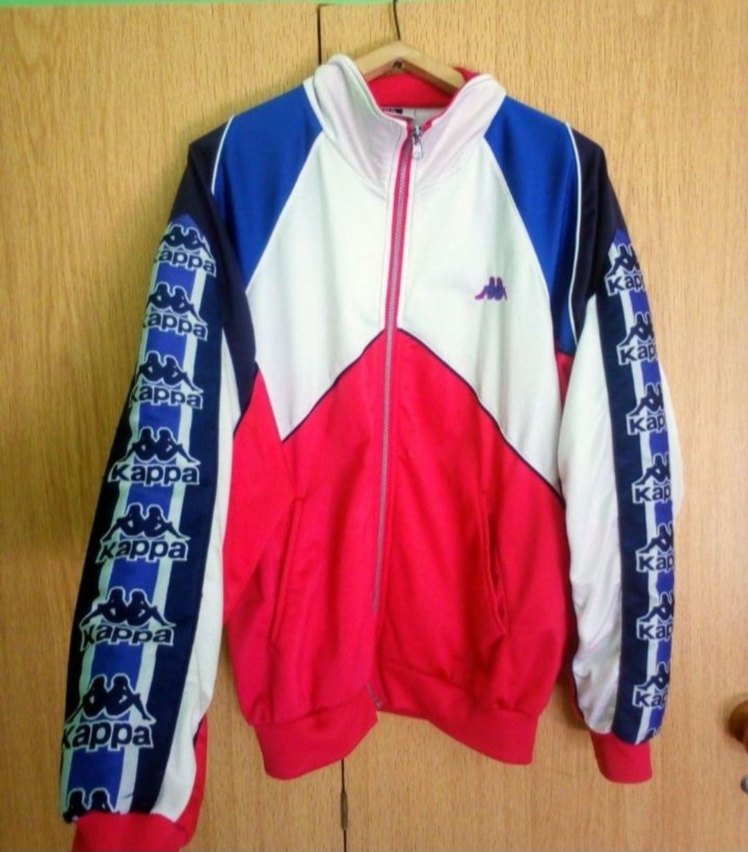 олімпійка Kappa.