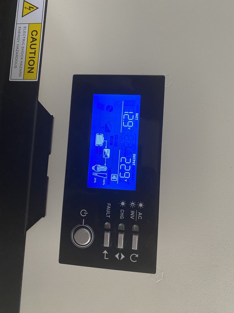 Гібридний Інвертор voltronic 1kWt