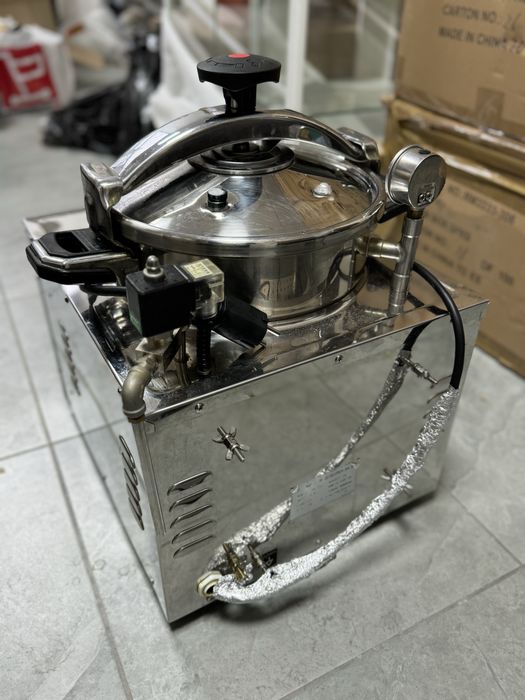 Фритюрниця високого тиску GGM Gastro.