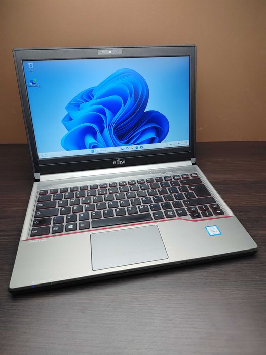 LAPTOP | Fujitsu LifeBook E736 | i5-6200U | 8GB | 128SSD | Win11