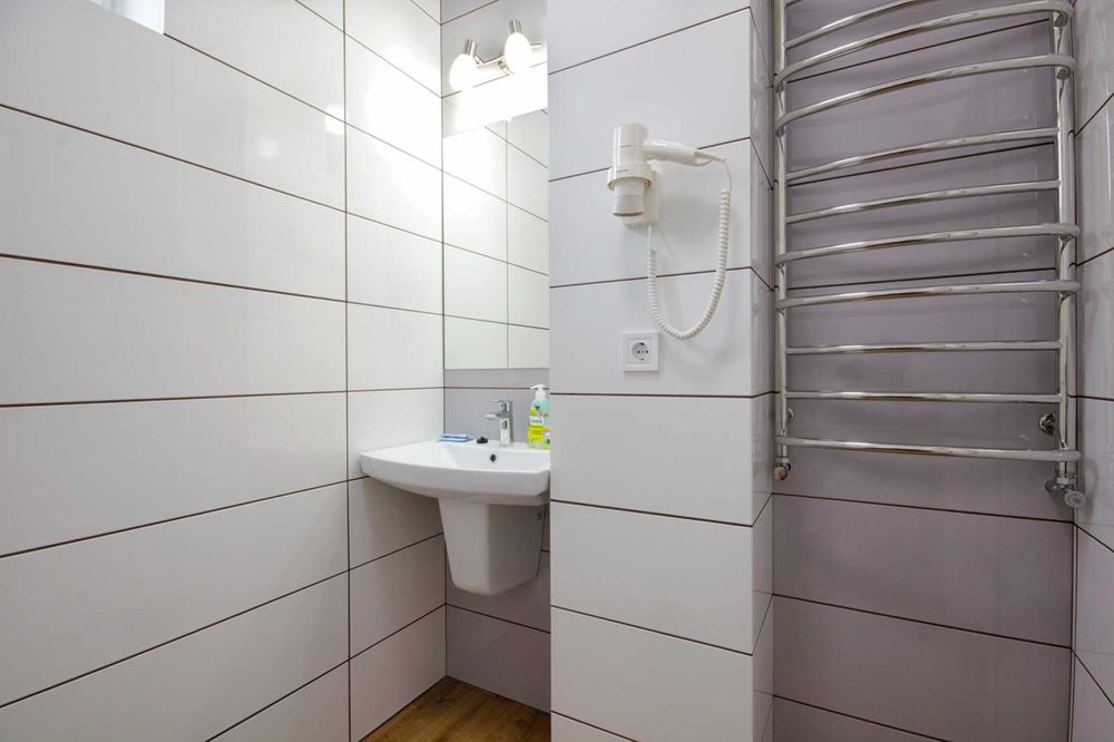 АРКАДИЯ ул.тенистая угол Солнечной 4  свет не отключают,отчетн. докум