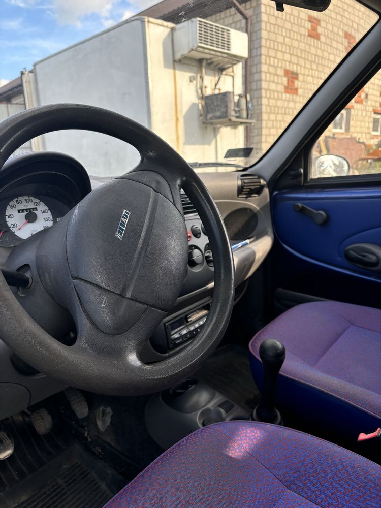 Mam na sprzedaż fiata seicento S rok 2000