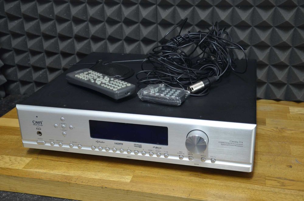 Przedwzmacniacz / procesor / DAC Cary Audio Design Cinema 11a / XLR