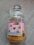 Yankee Candle Strawberry Buttercream świeczka