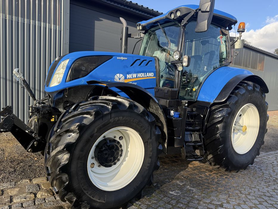 New Holland t.7.270 ac