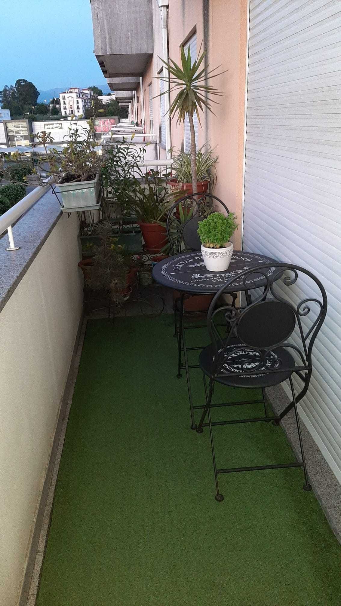 Apartamento T3 Duplex, em muito bom estado, em Oliveira do Hospital