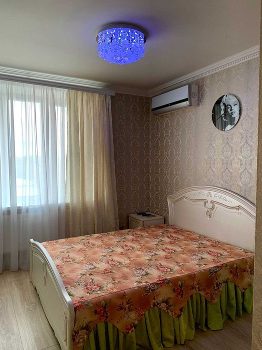 Однокімнатна квартира. М-н Центр.