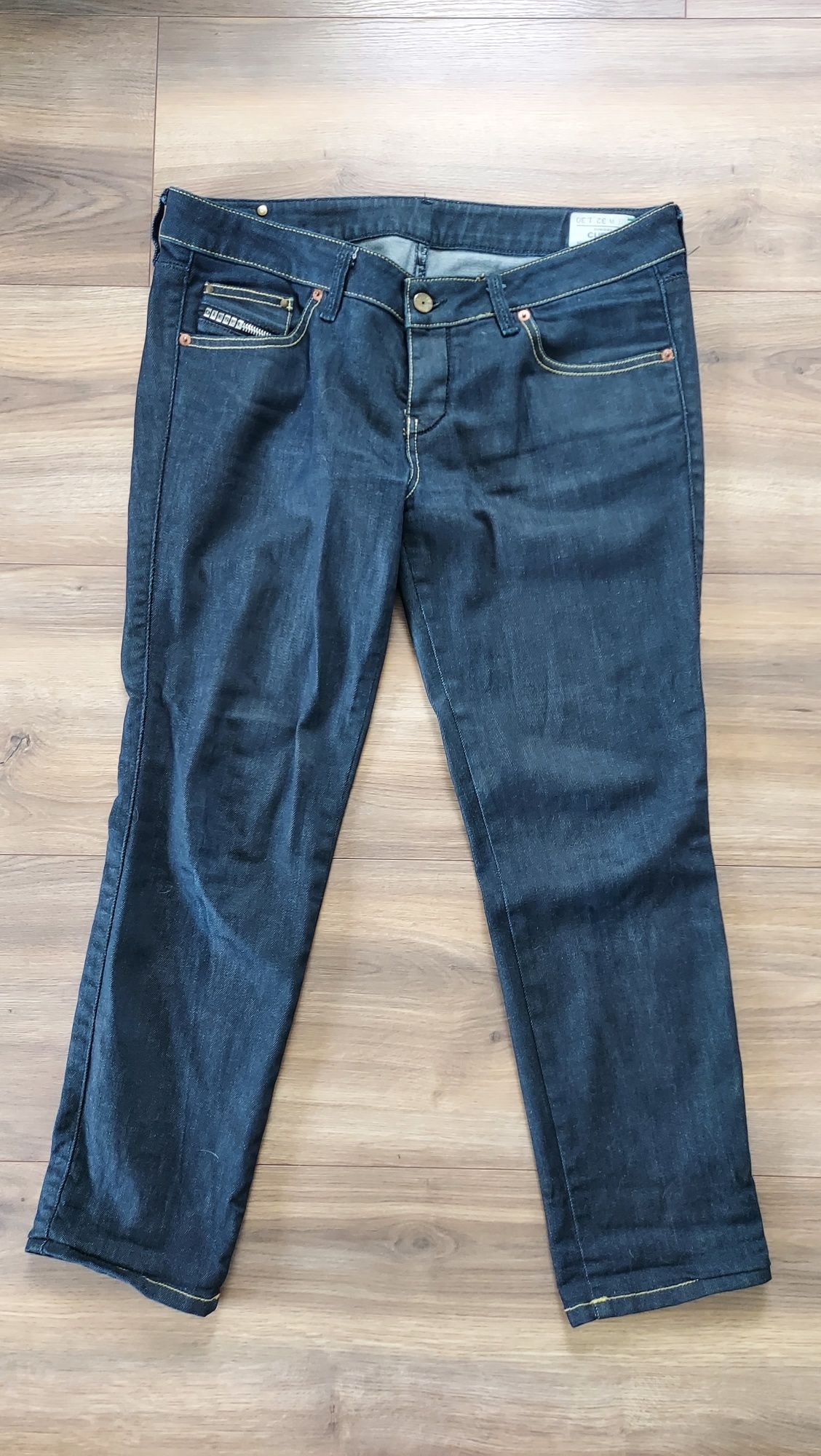 Damskie spodnie jeans Diesel stretch,regular fit cuddy M W32L30