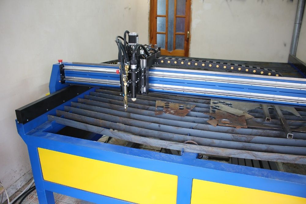 Станок плазмової різки з ЧПУ; STARFIRE автономний контролер; плазморіз