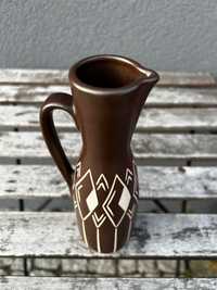 Ceramiczny brązowy wazon