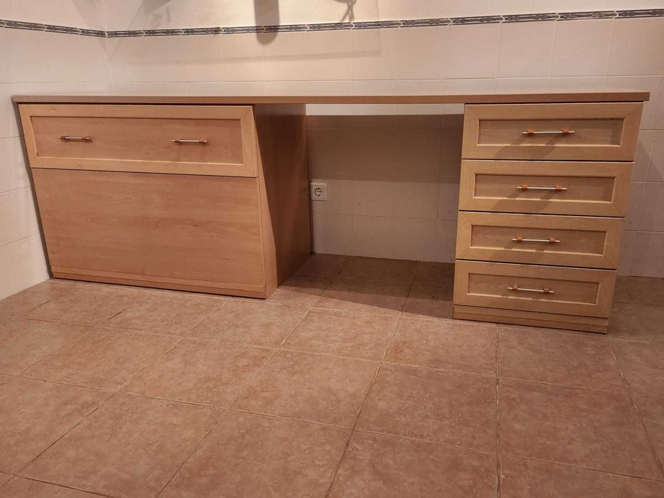 Secretária/Bancada de Apoio em Madeira Clara (Faia)