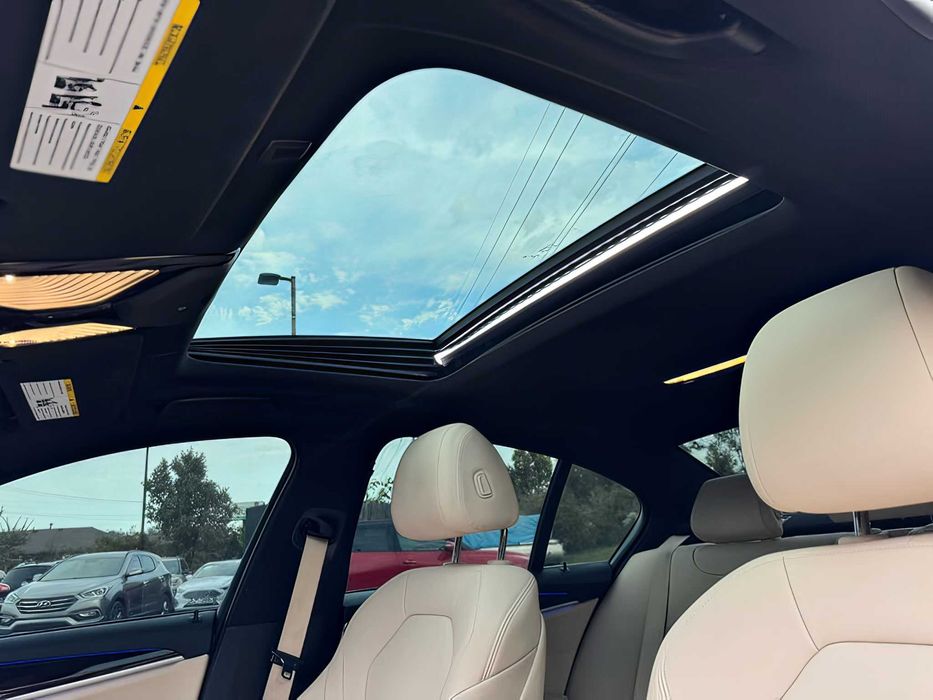 BMW 5 Series      2020