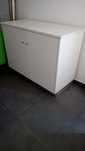 Armário branco laminado