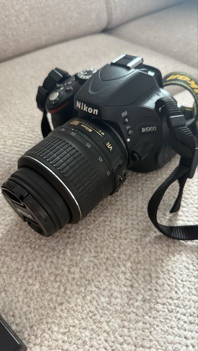 Nikon D5100 przebieg 14k body obiektyw torba ładowarka