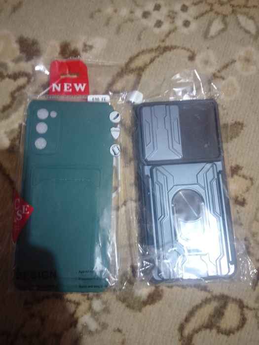 Продам чехлы Samsung S20fe/S21fe