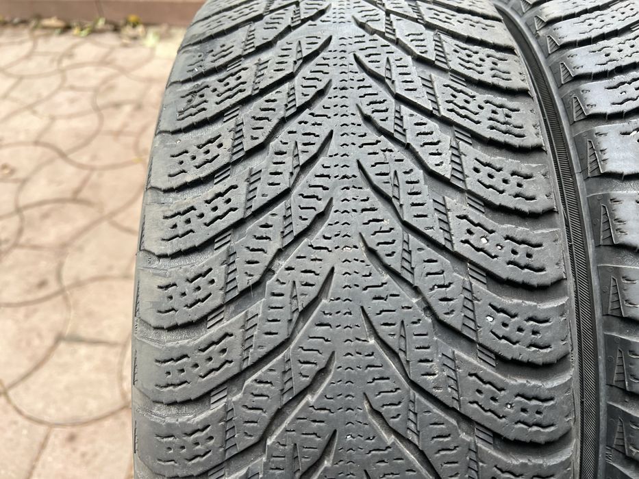 Резина зима 205/55 R 16 Nokian комплект