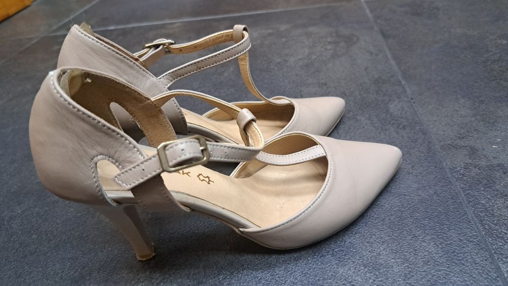 Szpilki skóra Wodniak