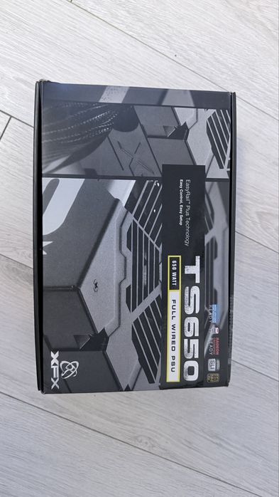 Zasilacz komputerowy XFX TS 650 W
