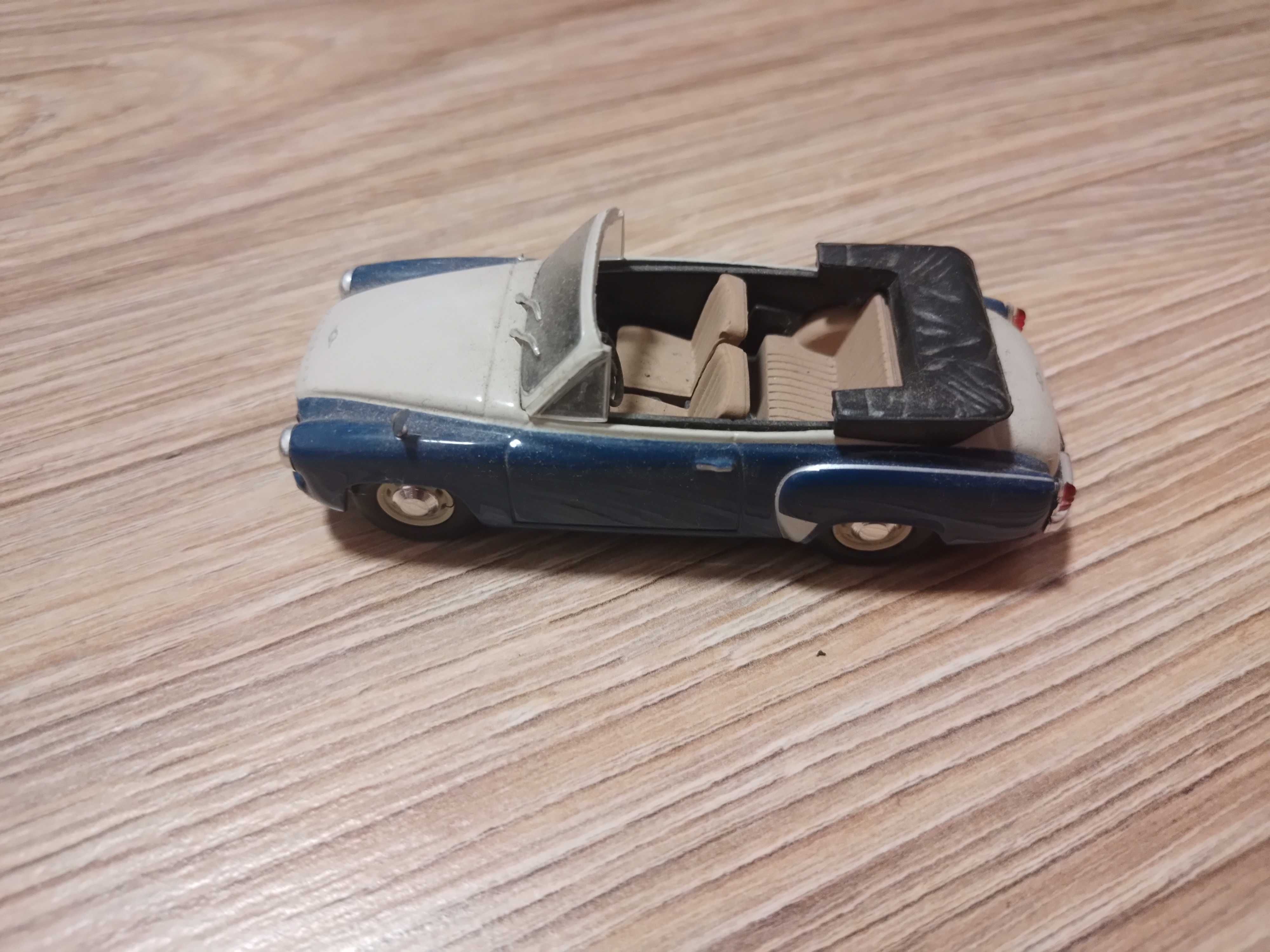 Wartburg Cabrio; Kultowe Auta PRL-u 1:43