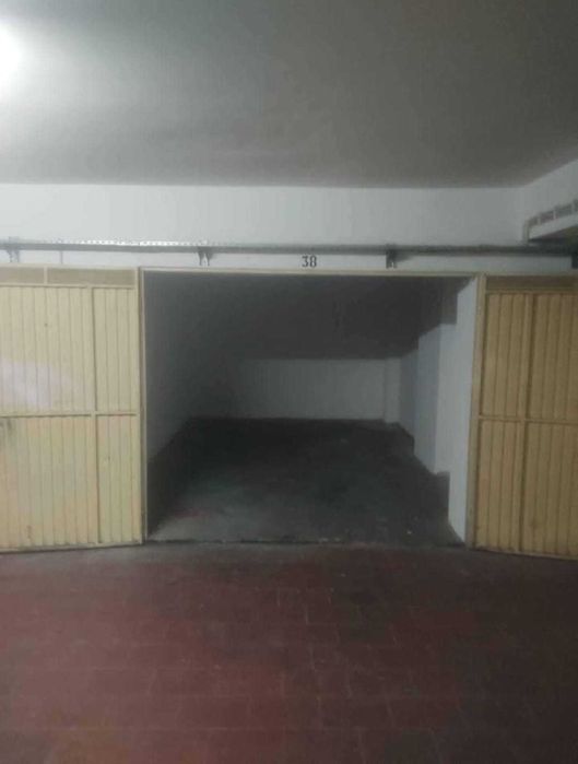 Garagem com 18m2 aluga-se