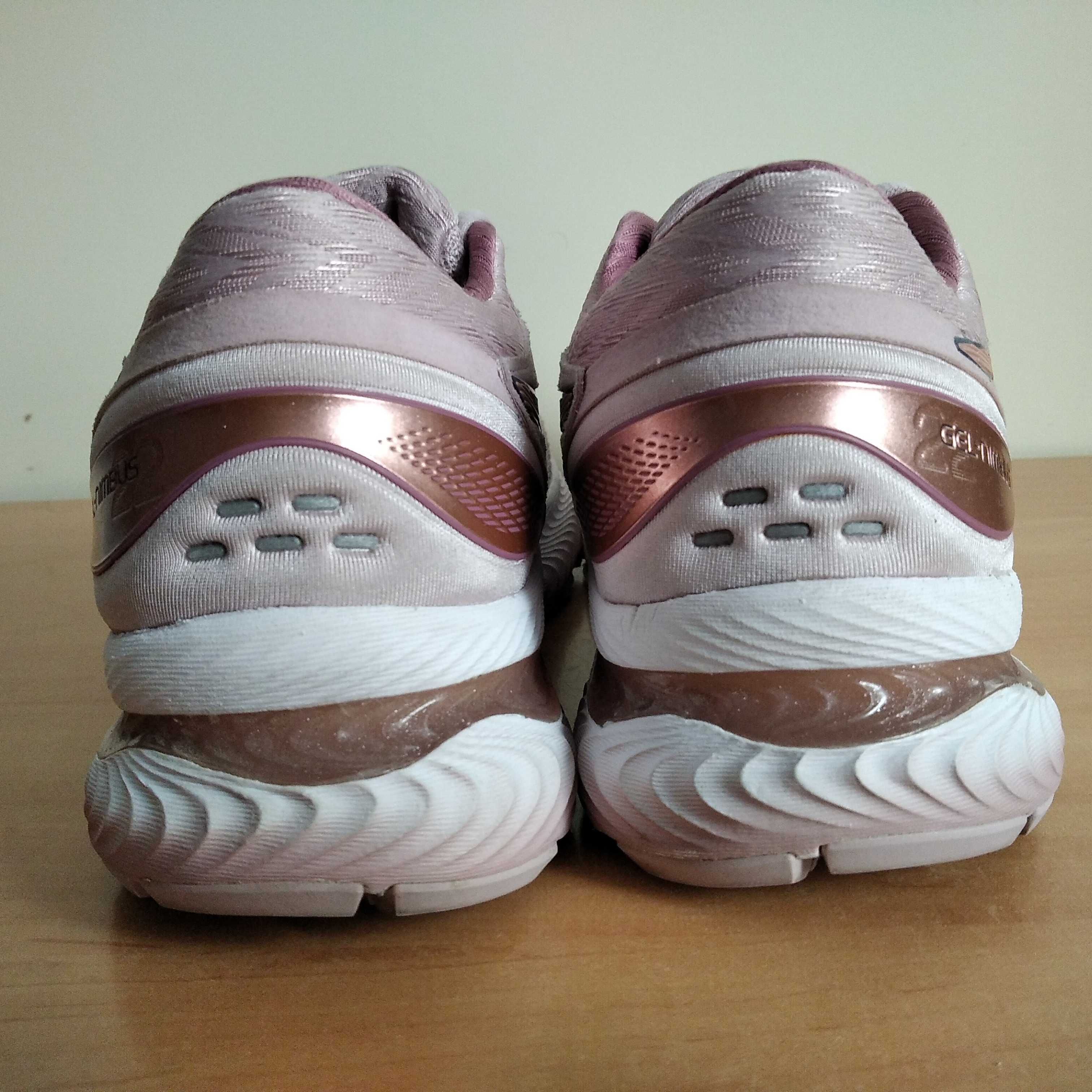 Profesjonalne buty biegowe ASICS Gel Nimbus 22 roz.eu-38