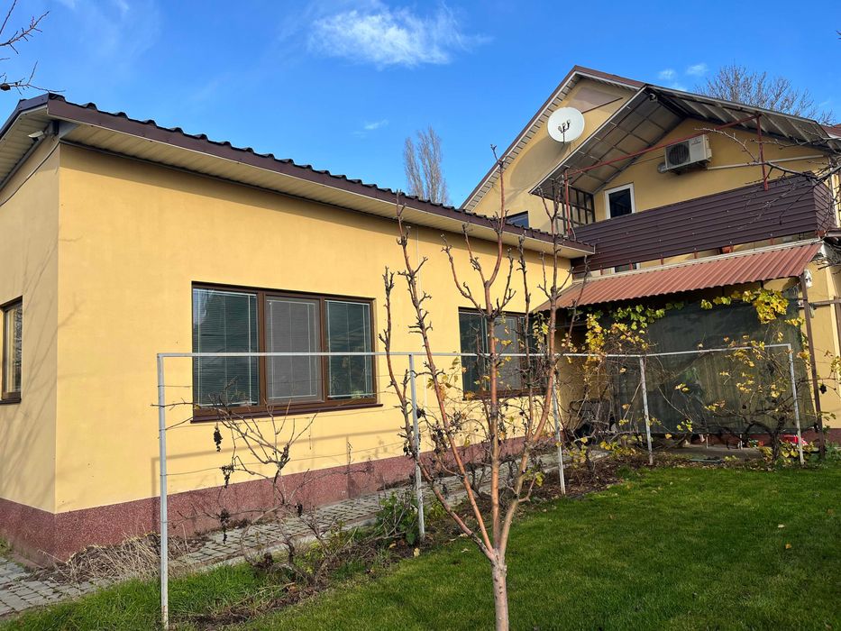 Долгосрочная аренда частного двухэтажного дома