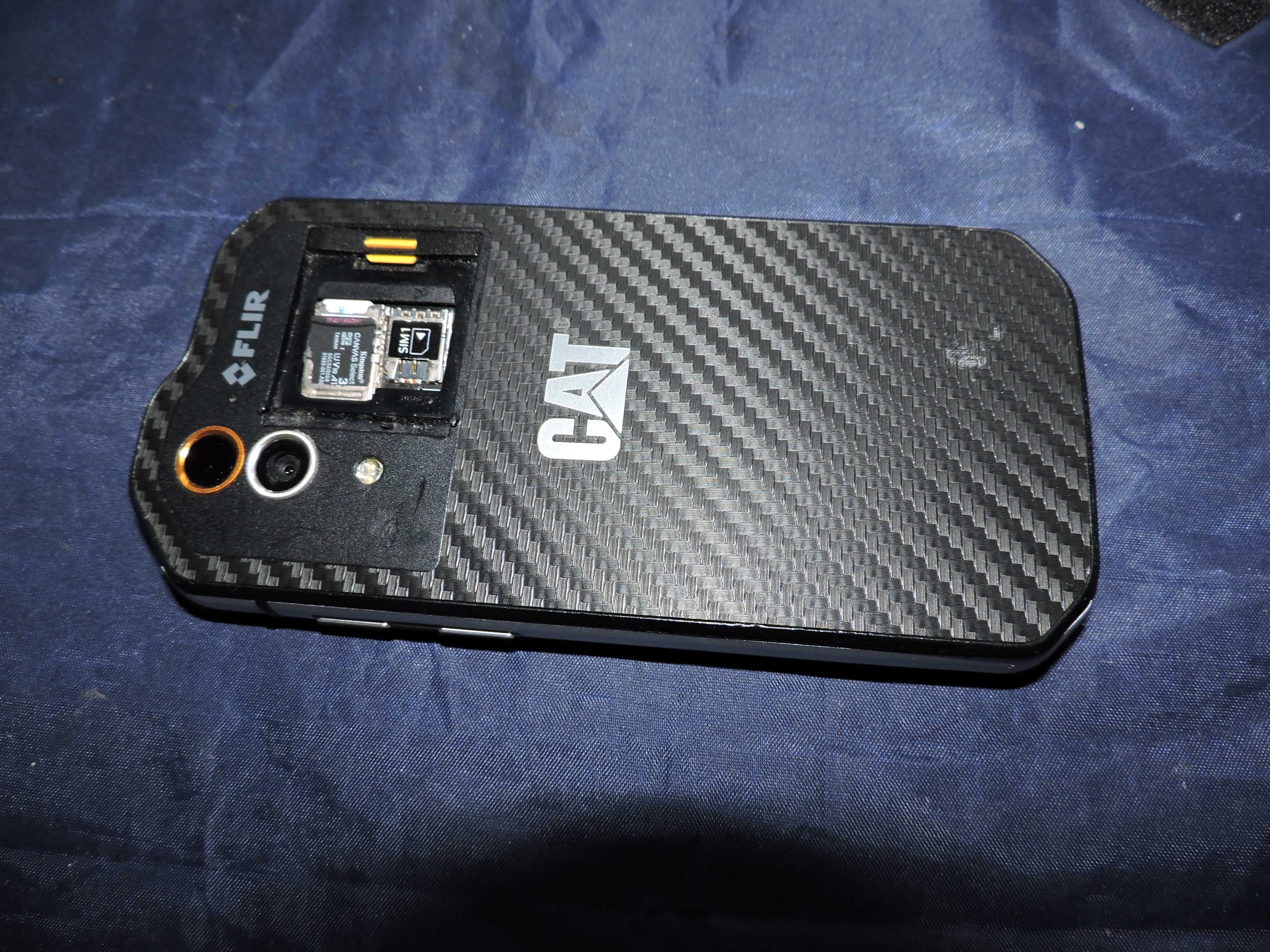 Cat S60 32B dual sim czarny