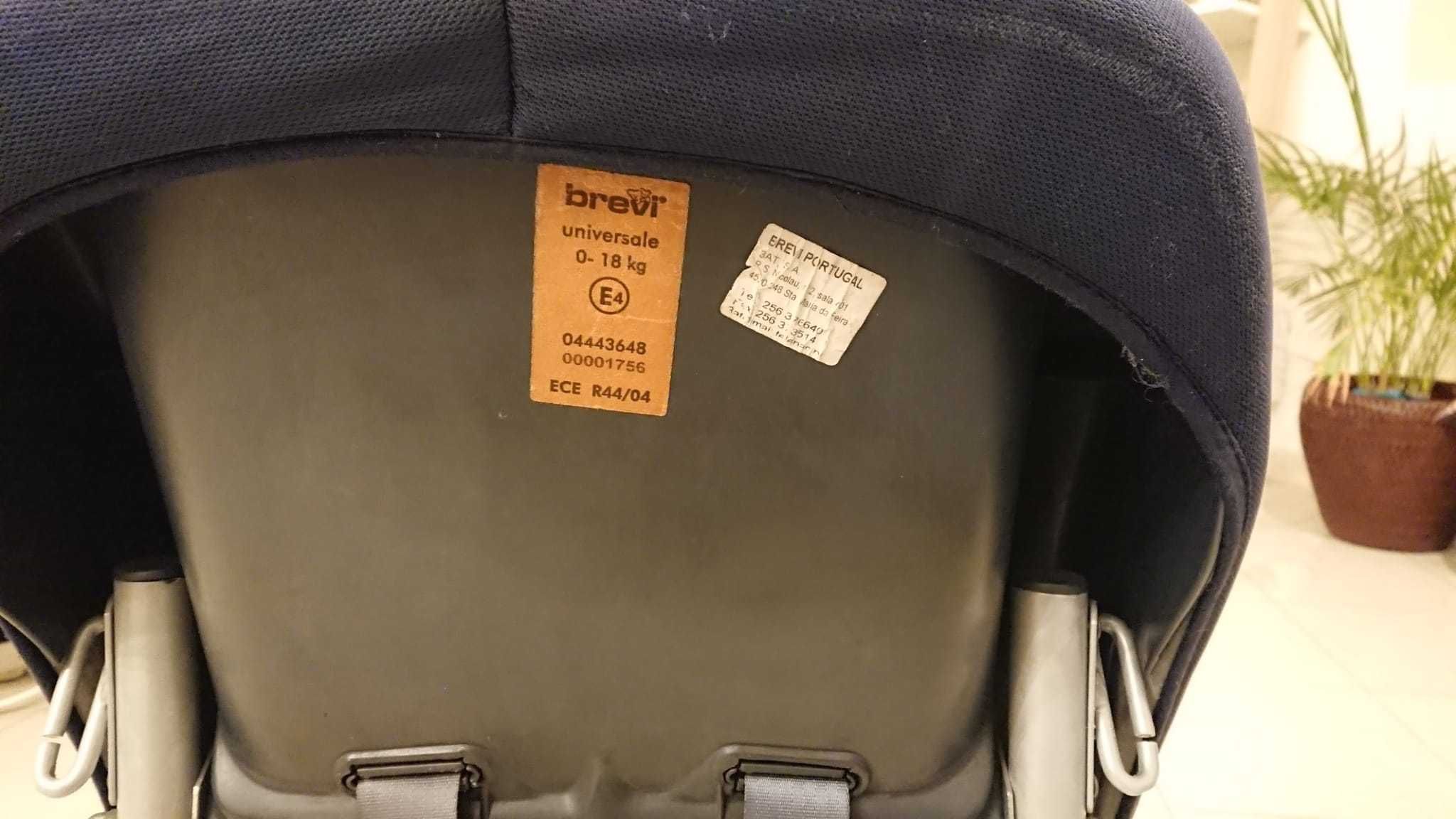 Cadeira auto - BREVI universal - 0 a 18 Kg - Em bom estado