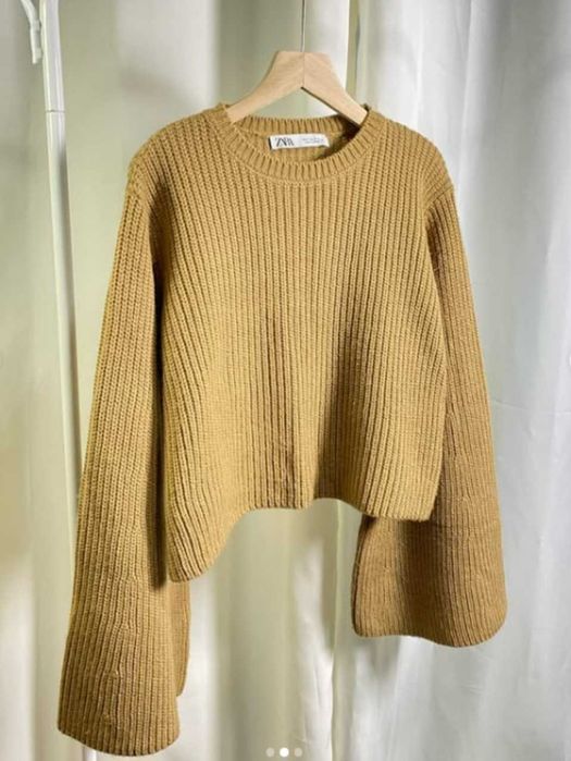 Джемпер жіночий бежевий