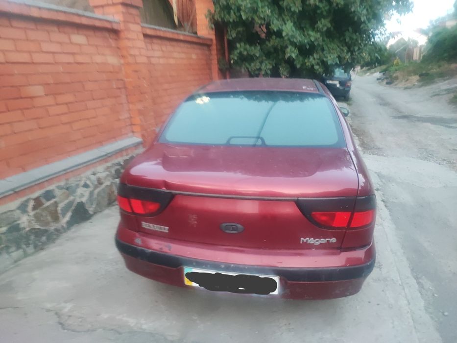 Разбираю Рено Меган 1