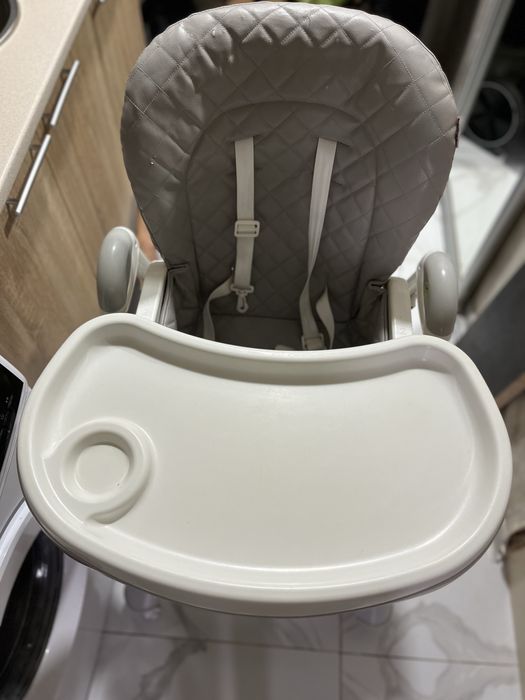 Столик для кормления Carello