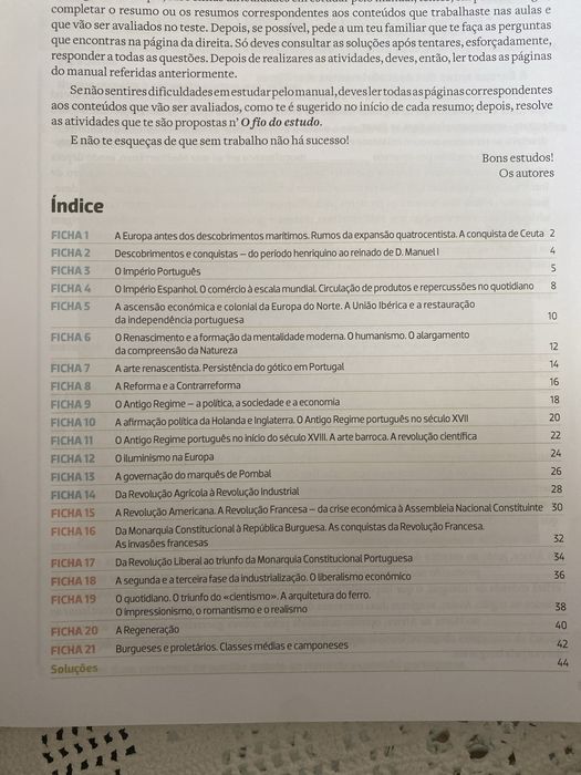 livro de historia com caderno de atividades e apoio ao estudo