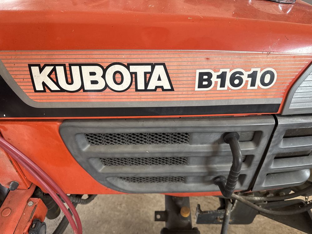 Ciagniczek kubota b1610
