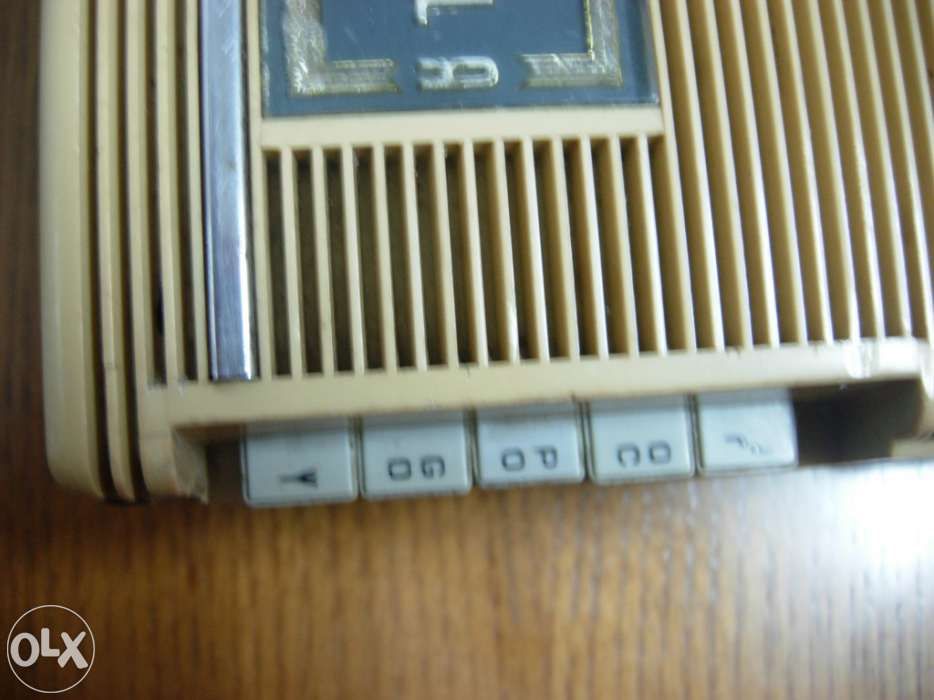 Rádio REELA muito antigo