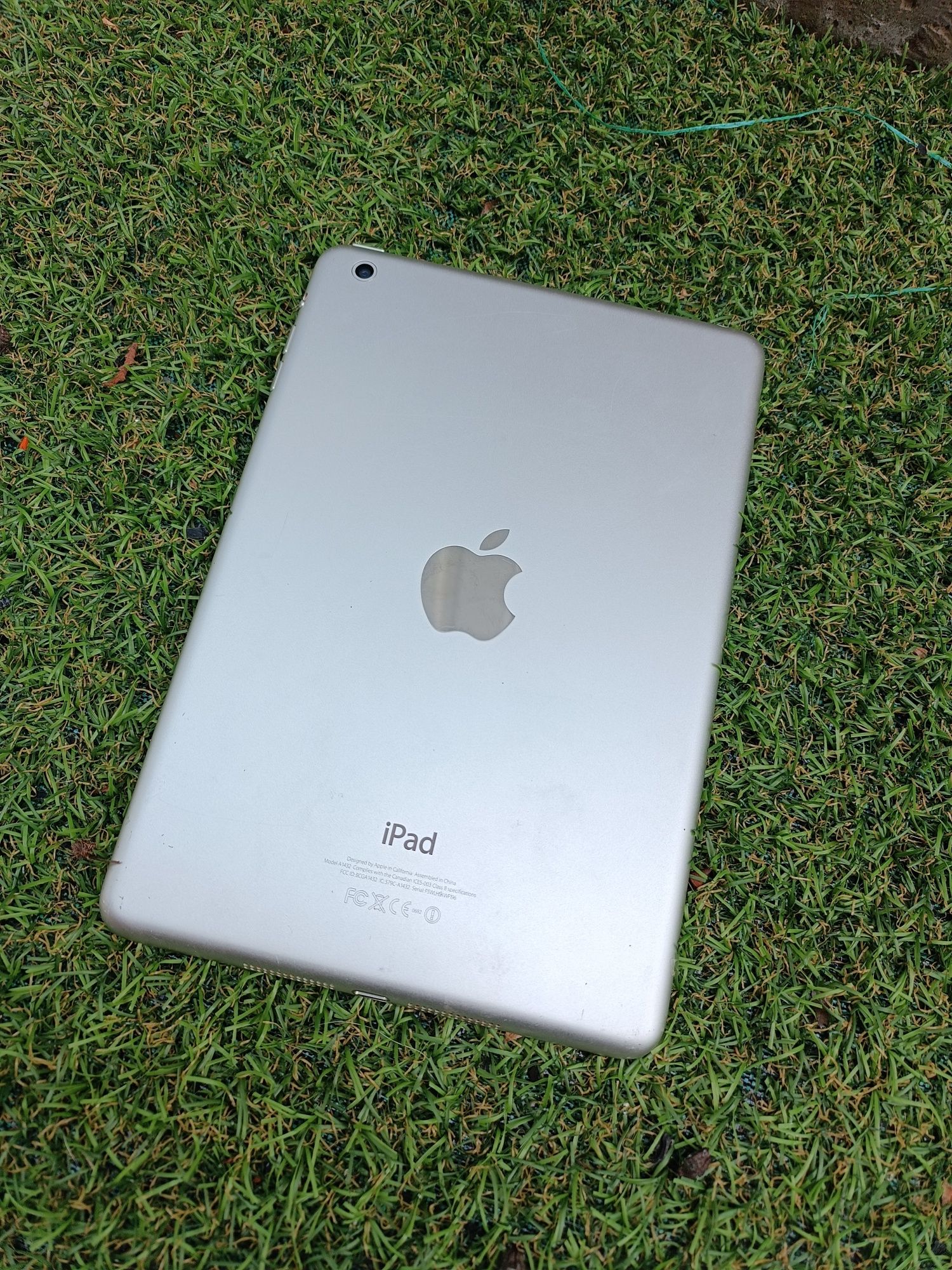 IPad mini model A1432 на запчастини iphone apple ipad айпад айфон