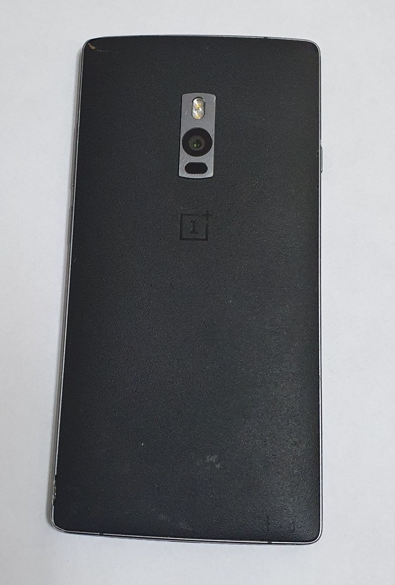 One Plus 2 model A2003