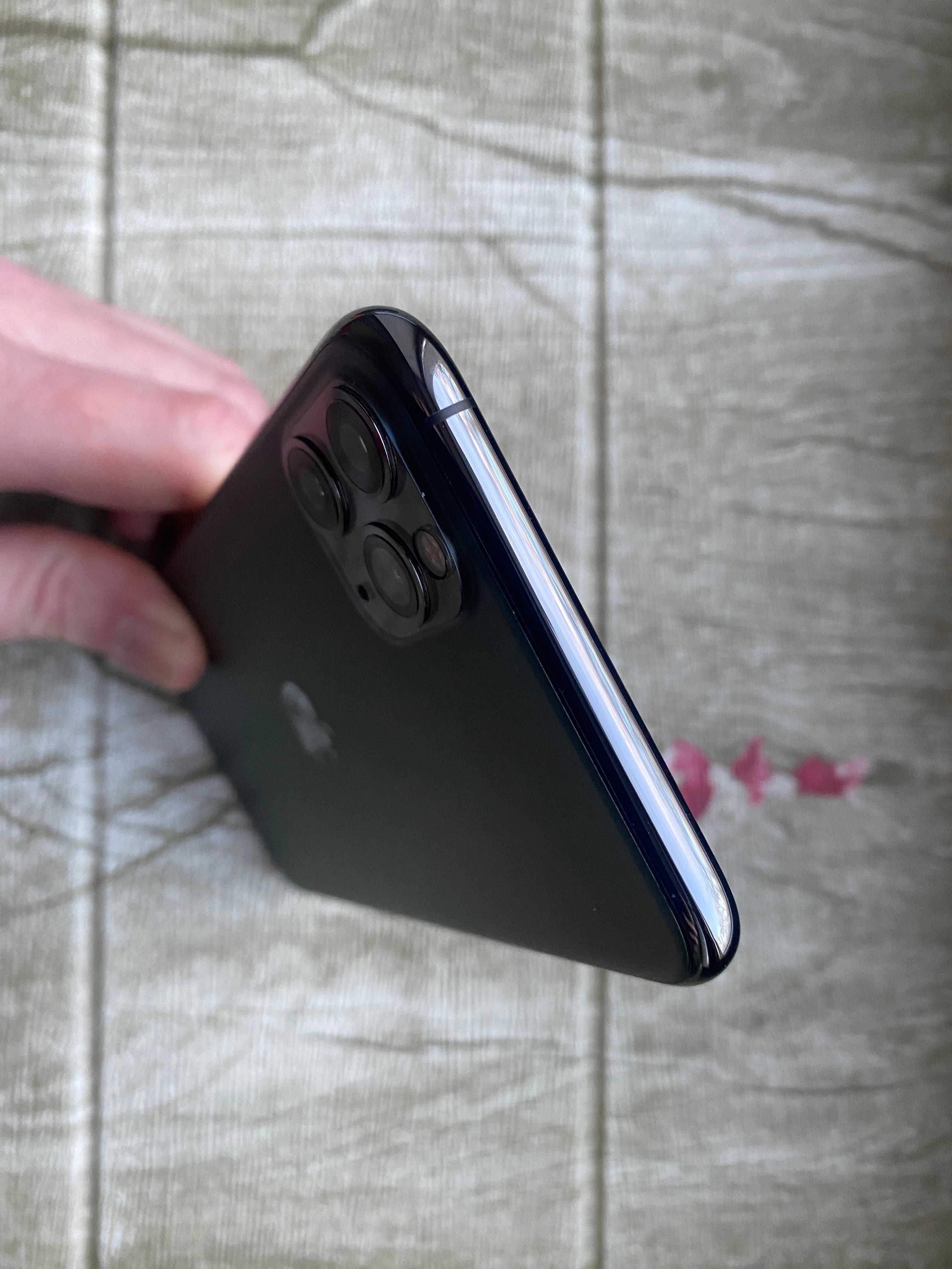 iPhone 11 Pro Max 64 neverlock отличное состояние
