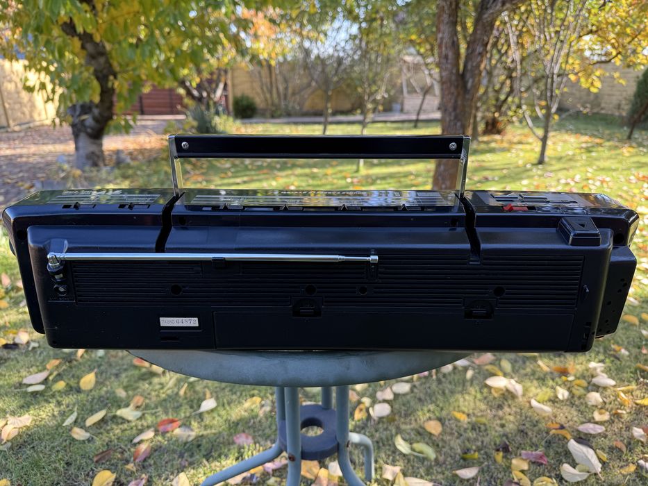 Продам магнитолу  National RX-FW67