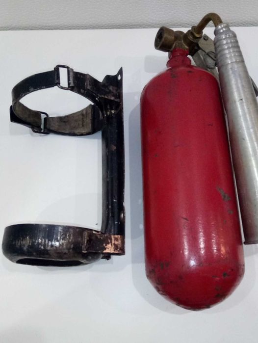 Гасіння вогню ОУ-2 авто, з крепленням.