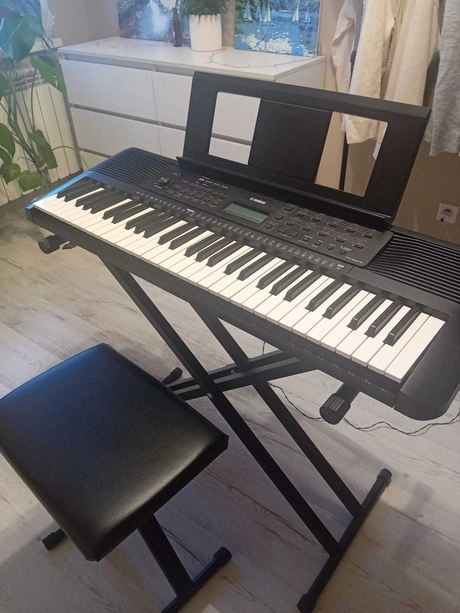 Keyboard Yamaha PSR-E273