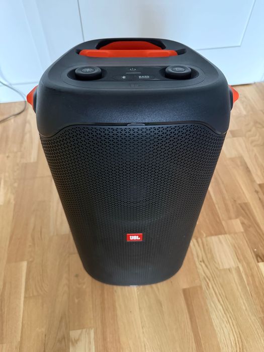 Sprzedam głośnik JBL praktycznie nieużywany