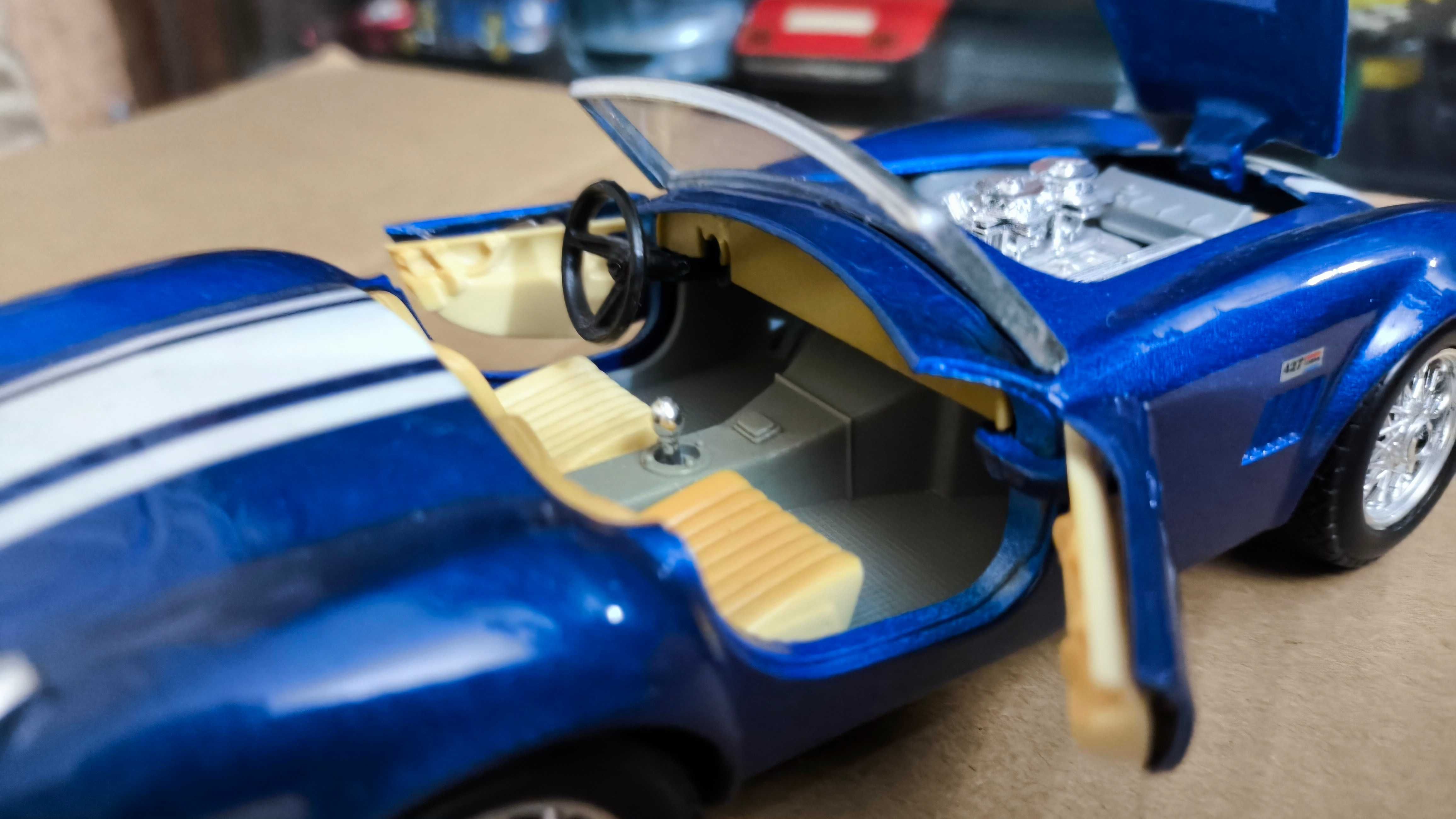 Машинка, модель, іграшка 1/24 Shelby Cobra Maisto