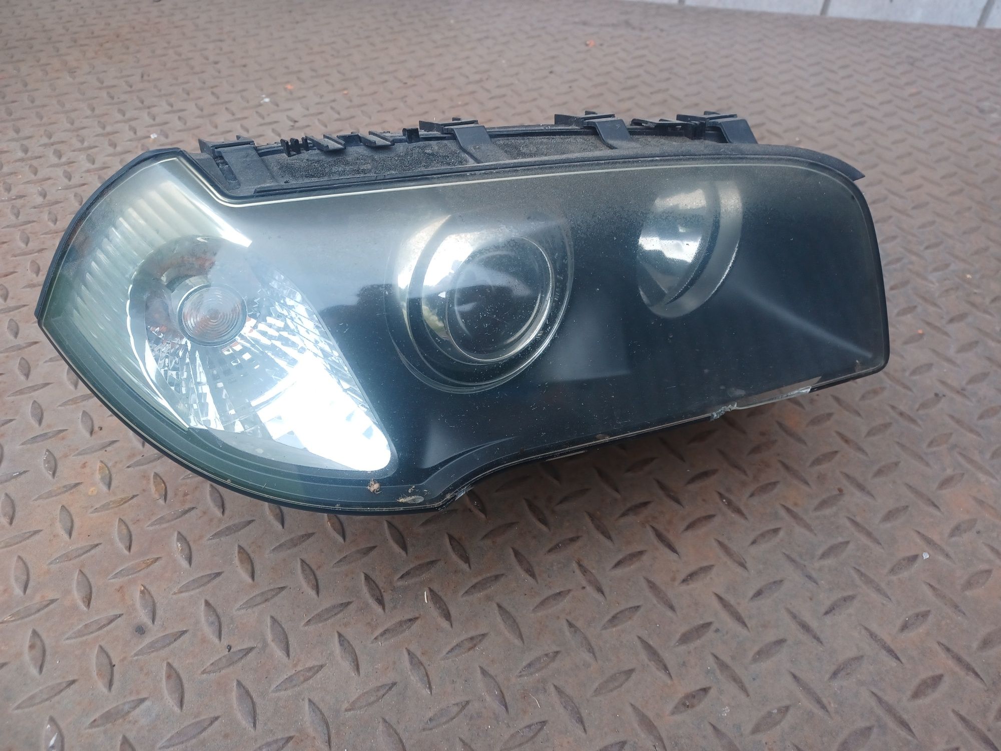 Lampa bmw x3 2005 xenon